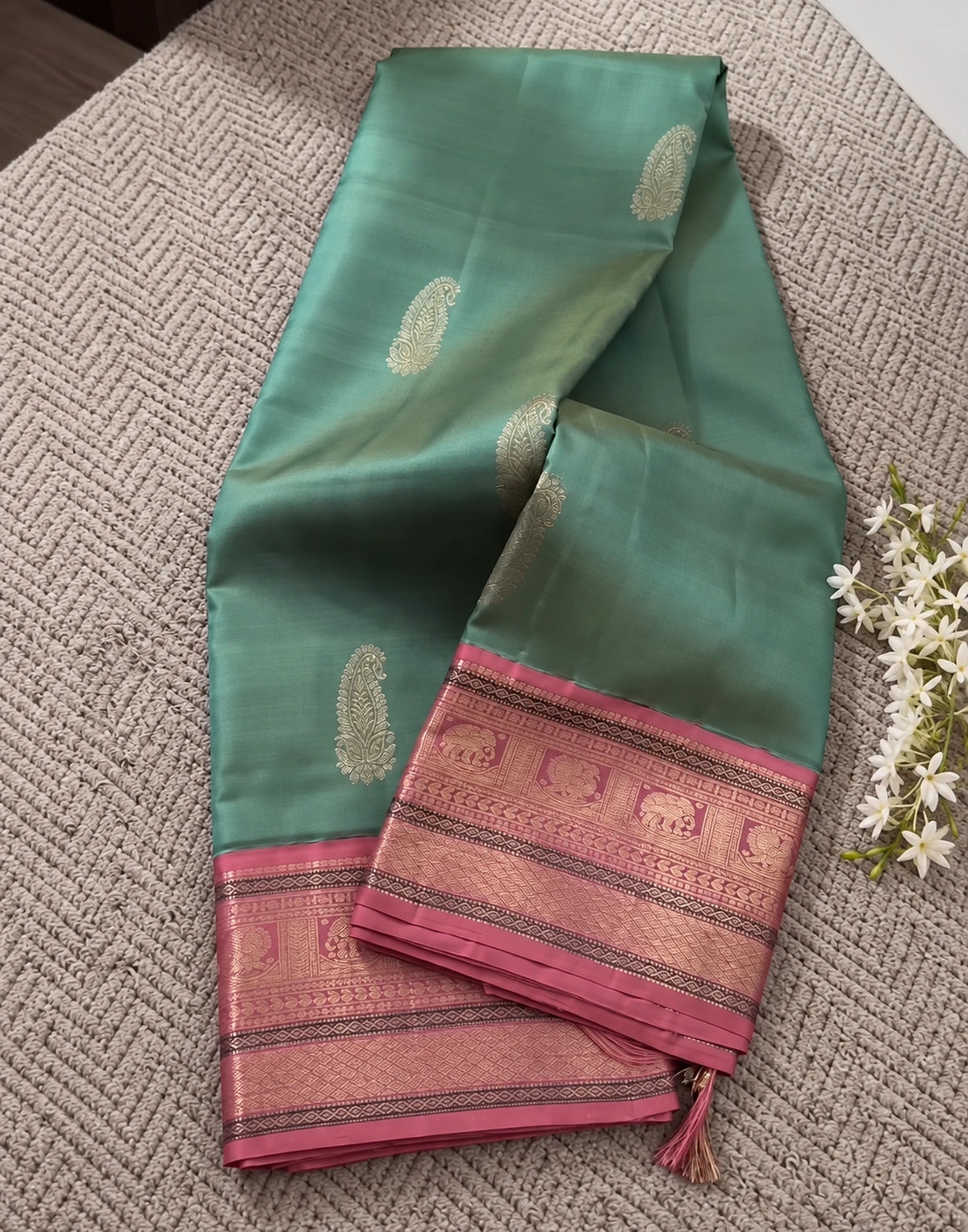 Aruvini Korvai Silk Saree