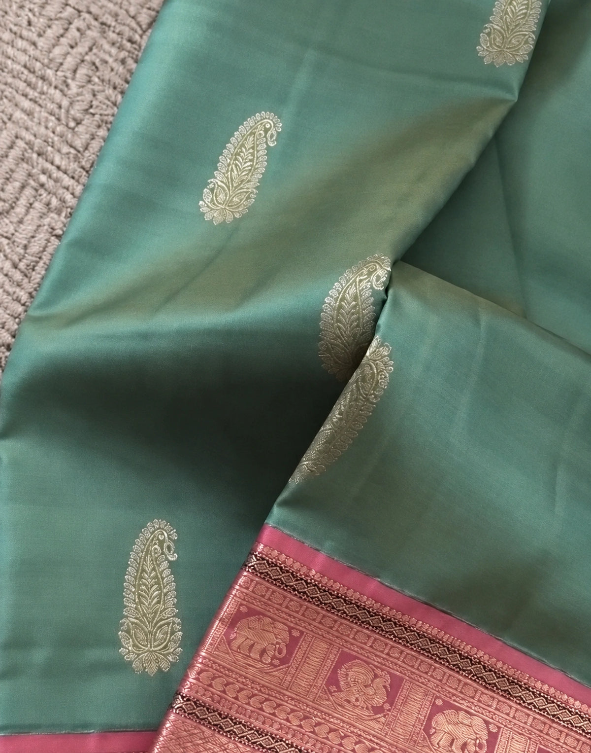 Aruvini Korvai Silk Saree