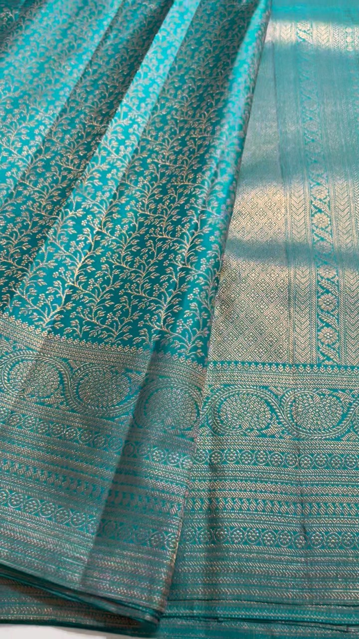 Teal Blue Kanchipuram saree