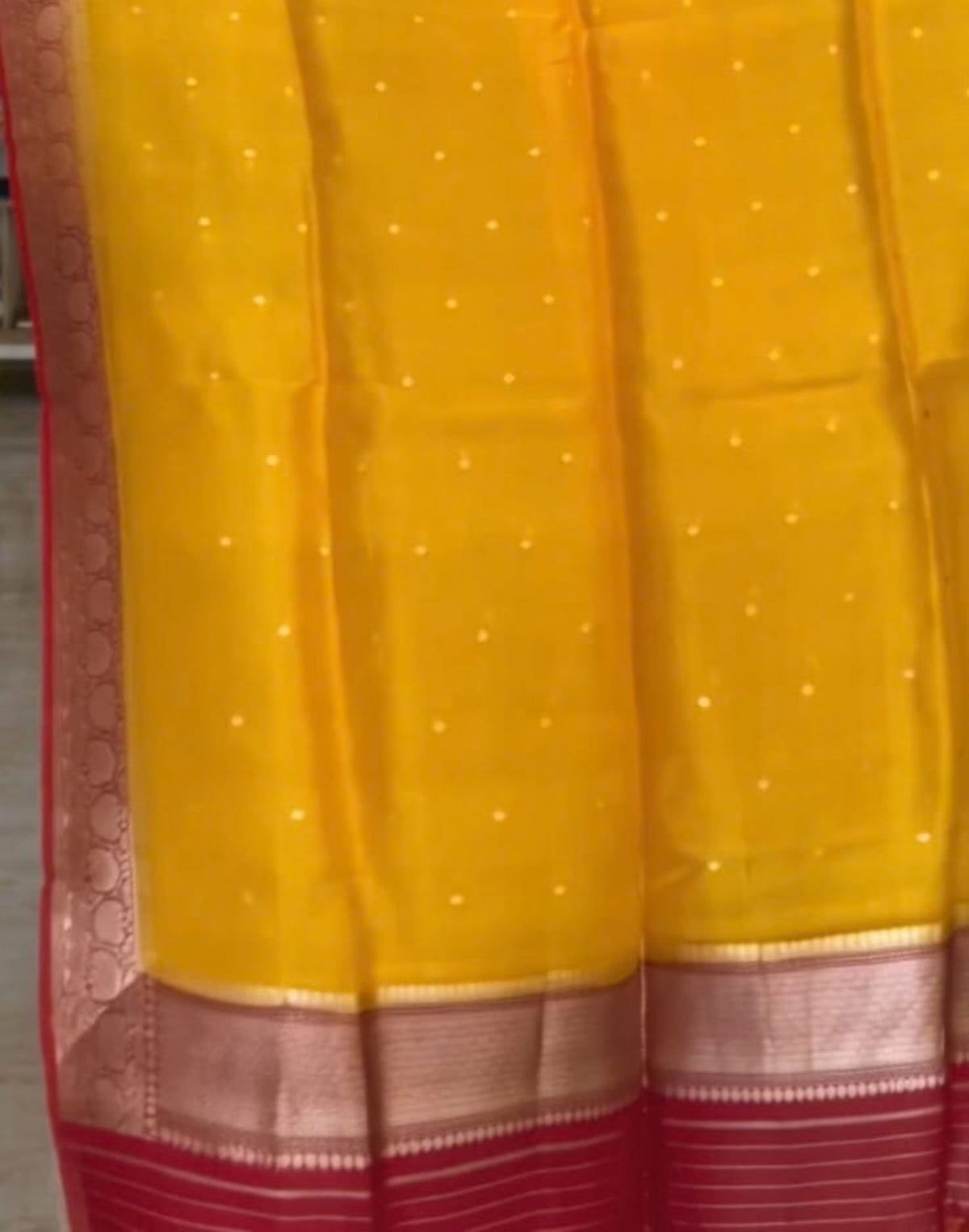 Kanaka Weave Zari Suit Set