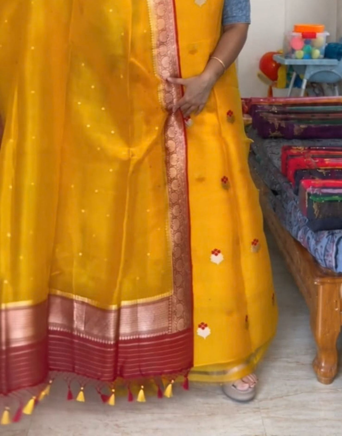 Kanaka Weave Zari Suit Set