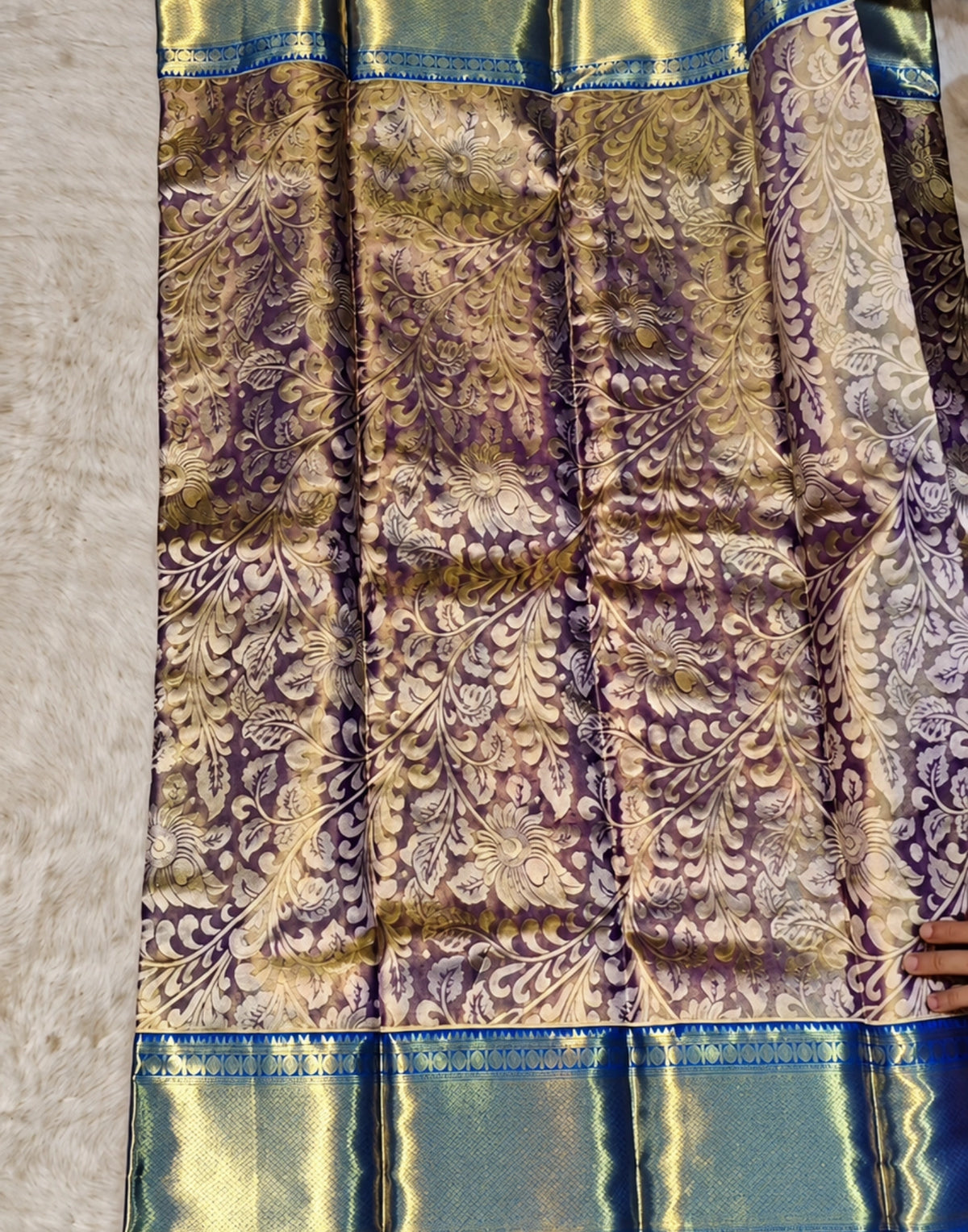Pormira Gold Kanjipuram Silk Saree