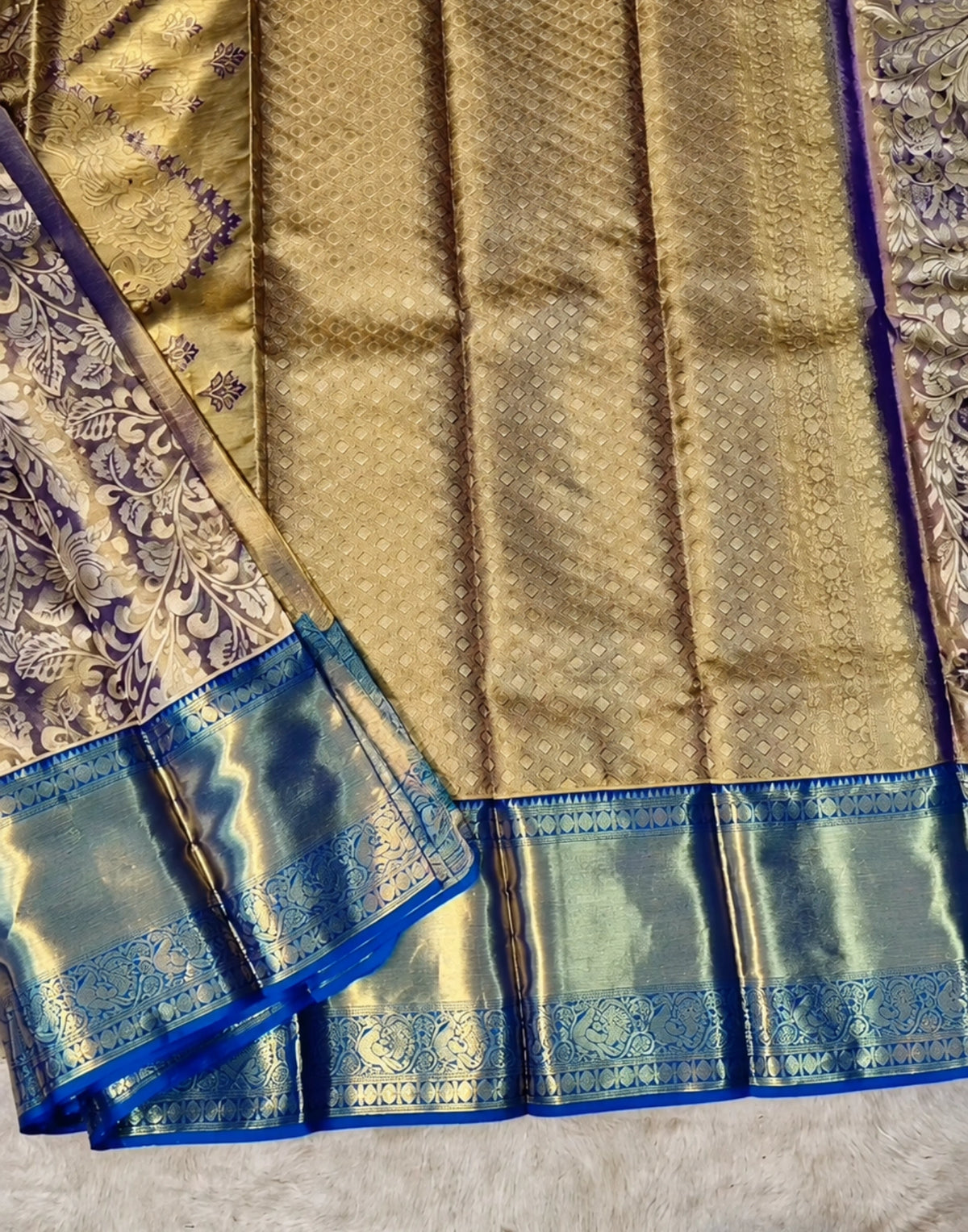 Pormira Gold Kanjipuram Silk Saree