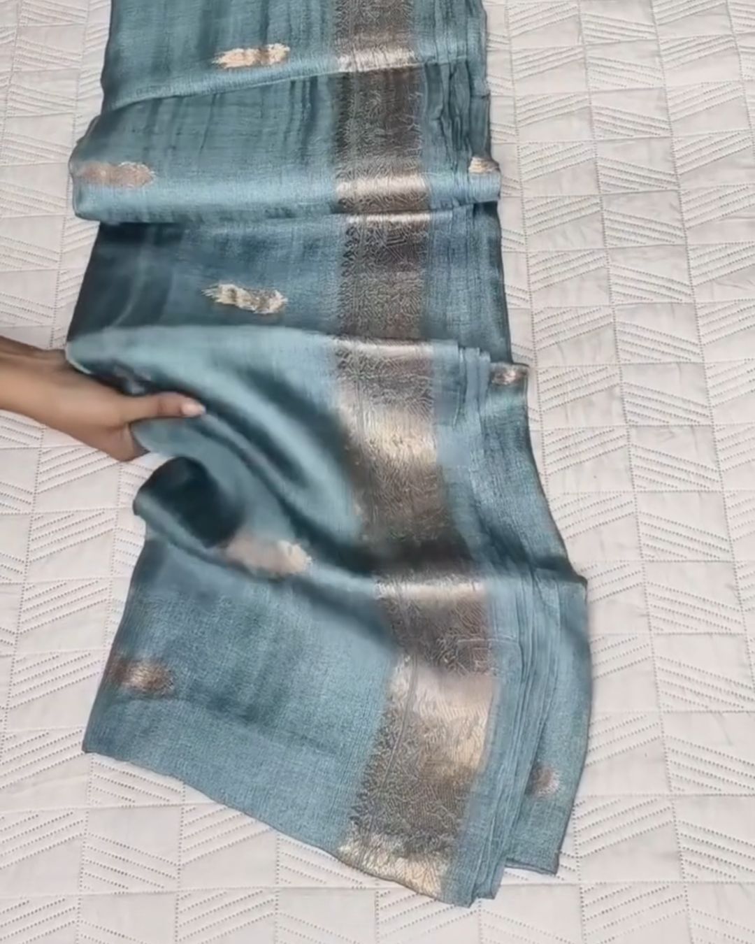 Skyzari Silk Saree
