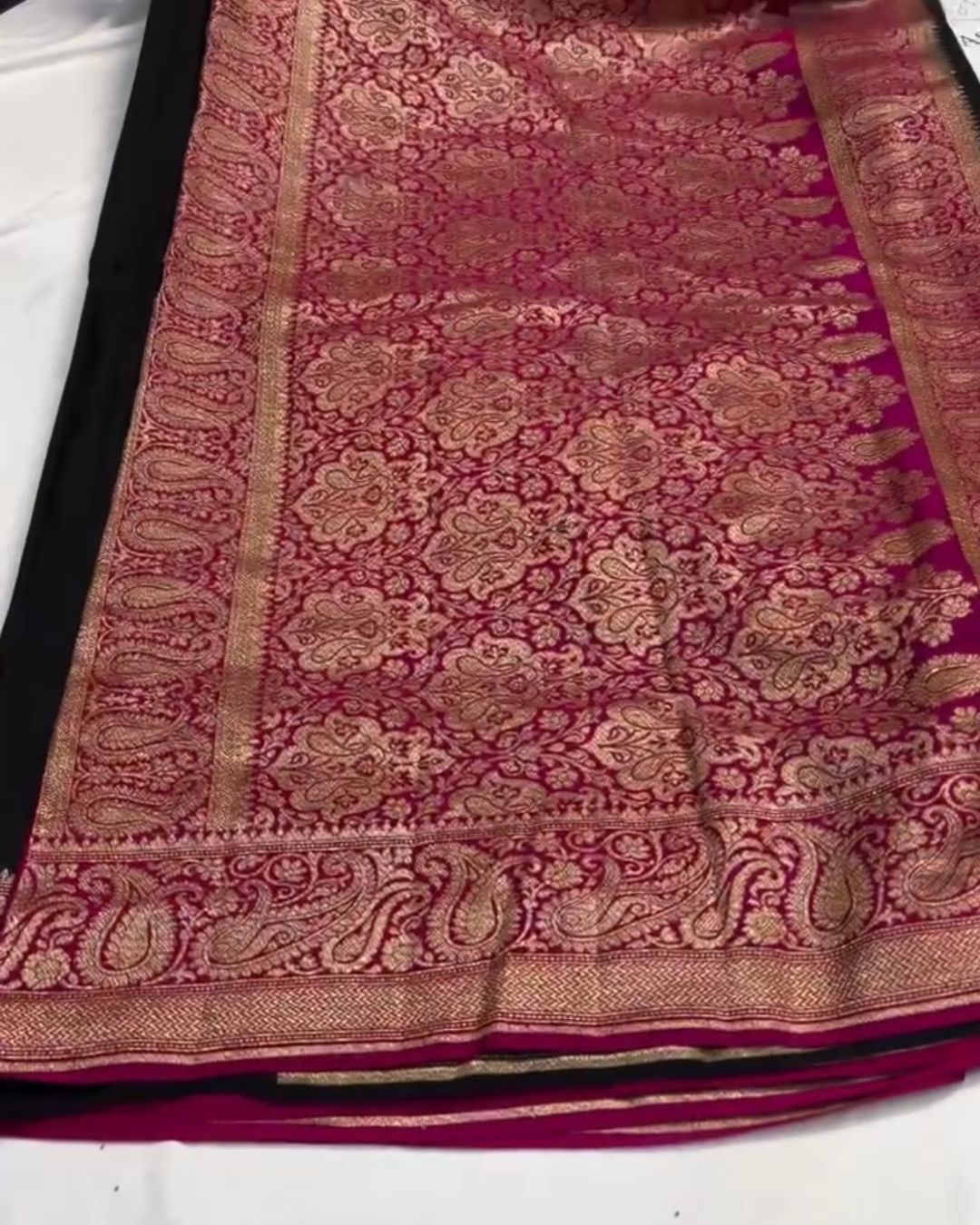 Zarivibha Silk Saree